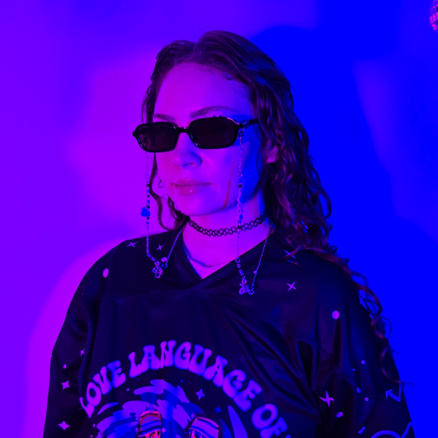 PLURR Sunglasses Chain model shot