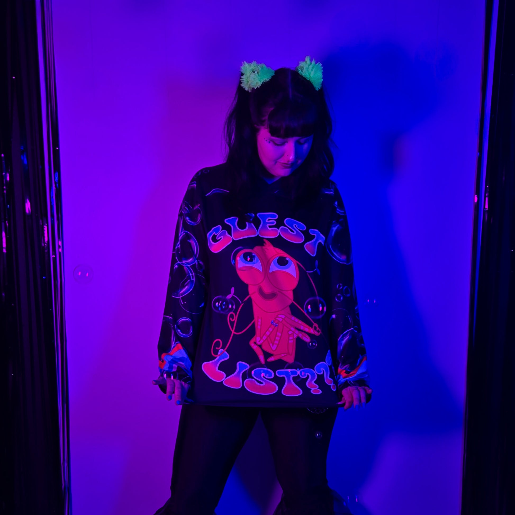Guest List Rave Jersey model shot front